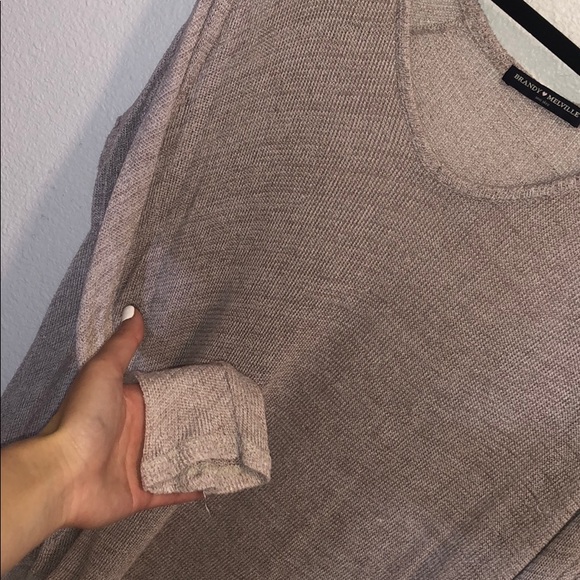 Brandy Melville sweater - Picture 3 of 3